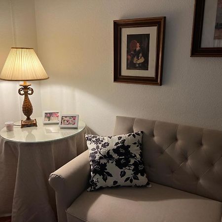 Apartamento Turistico R. Gonzalez Abreu セビリア エクステリア 写真