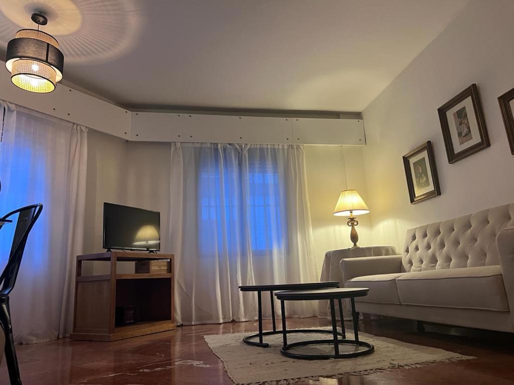 Apartamento Turistico R. Gonzalez Abreu セビリア エクステリア 写真