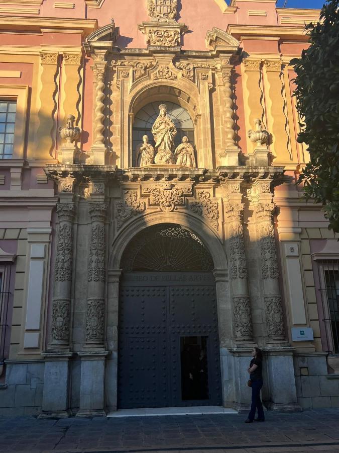 Apartamento Turistico R. Gonzalez Abreu セビリア エクステリア 写真